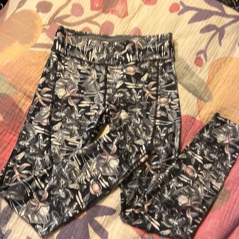 Maaji full length workout leggings.